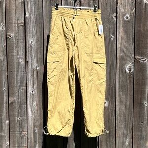 Old Navy high rise tan nylon pants size small